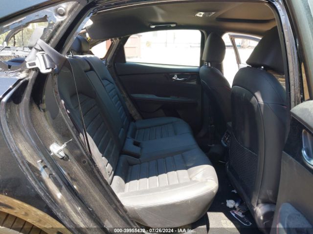 3KPF44AC2PE660220 KIA Forte Gt Manual