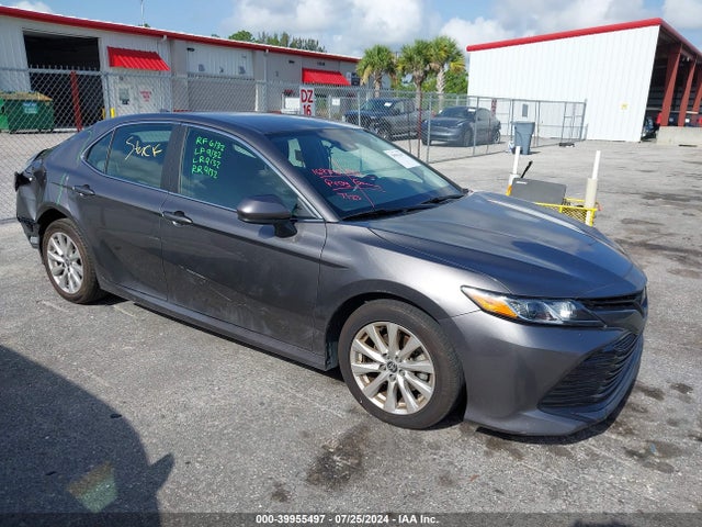 Toyota CAMRY LE 2020 4T1C11AK6LU996378 main image