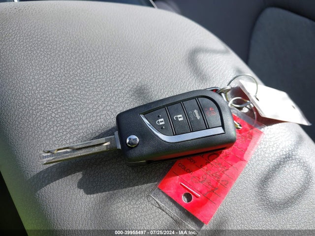 Toyota CAMRY LE 2020 4T1C11AK6LU996378 Image 11
