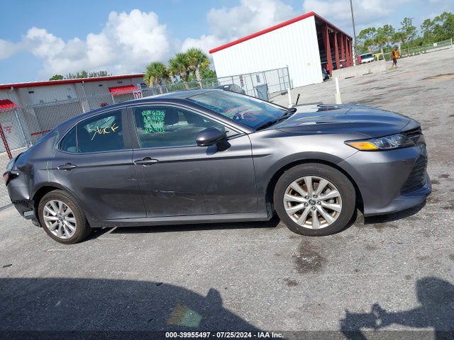 Toyota CAMRY LE 2020 4T1C11AK6LU996378 Image 13