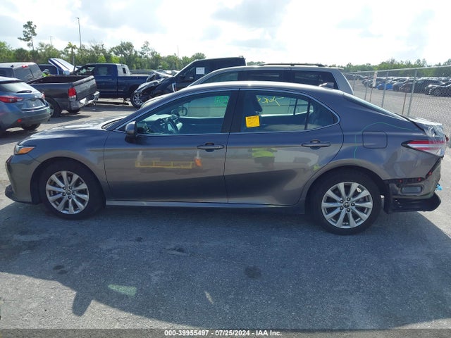 Toyota CAMRY LE 2020 4T1C11AK6LU996378 Image 14