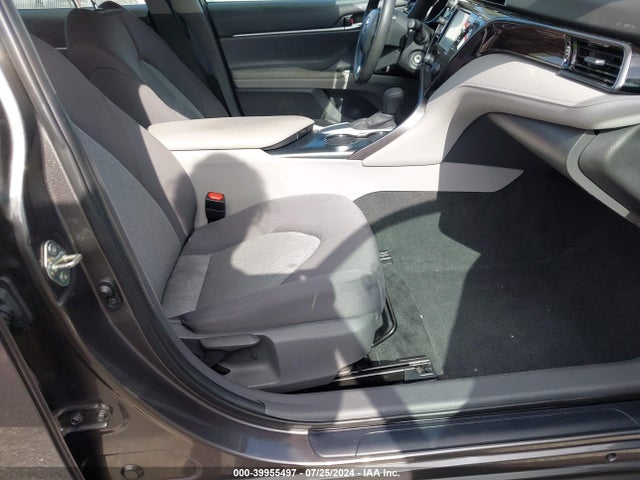 Toyota CAMRY LE 2020 4T1C11AK6LU996378 Image 5