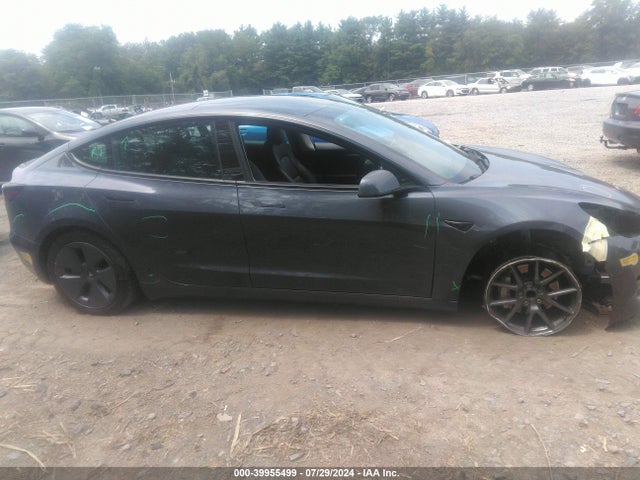 Tesla Model 3 Rear-wheel Drive 2022 5YJ3E1EA0NF295471 Image 13