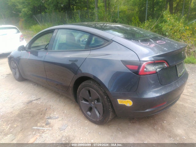 Tesla Model 3 Rear-wheel Drive 2022 5YJ3E1EA0NF295471 Image 3