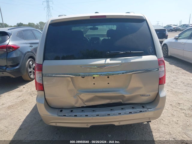 2C4RC1GG5ER150125 Chrysler Town & Country Limited