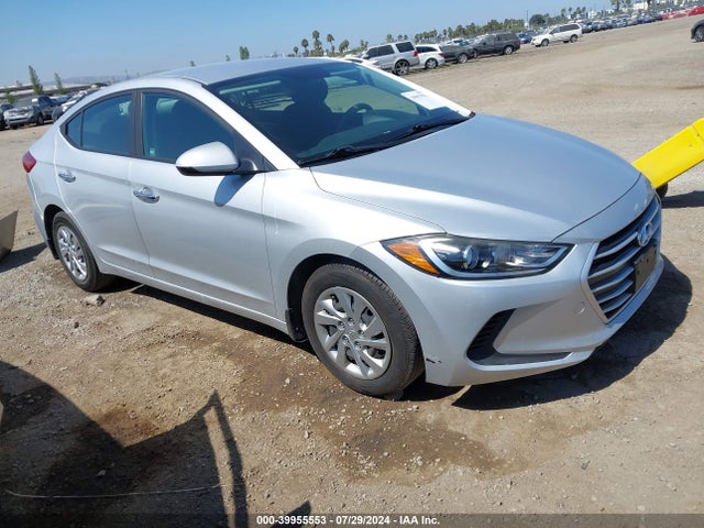 Hyundai ELANTRA SE 2018 KMHD74LF1JU562984 Image 1