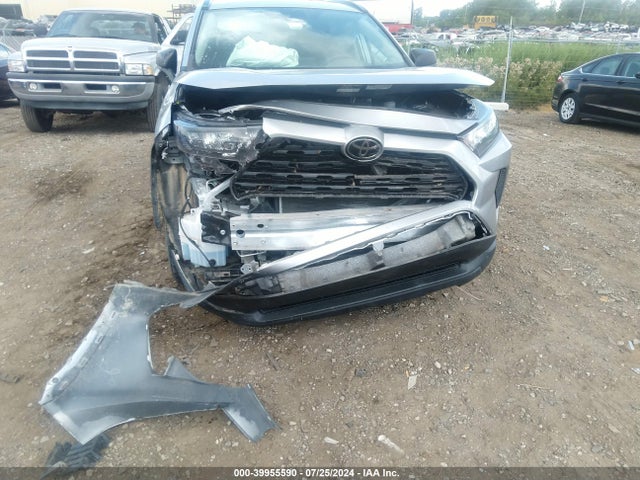 Toyota RAV4 LE 2021 2T3F1RFV5MC186183 Image 6