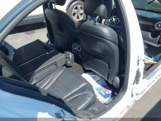 55SWF4JB0HU226972 Mercedes-Benz C 300 Luxury/sport