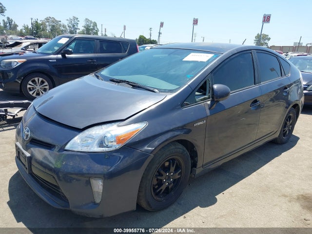 Toyota Prius Five/four/three/two 2014 JTDKN3DU9E1735361 Image 2