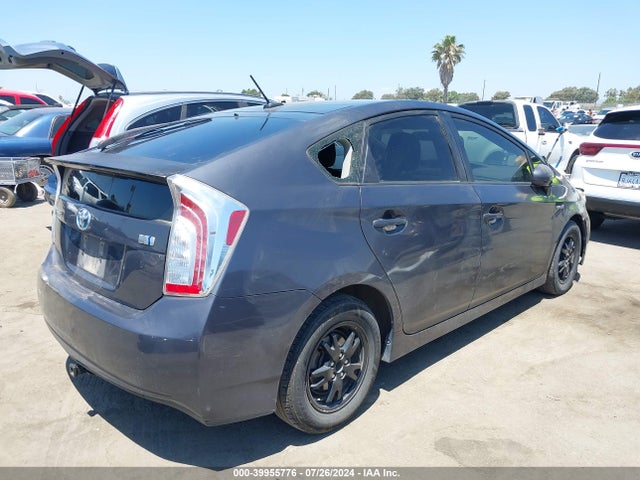 Toyota Prius Five/four/three/two 2014 JTDKN3DU9E1735361 Image 4