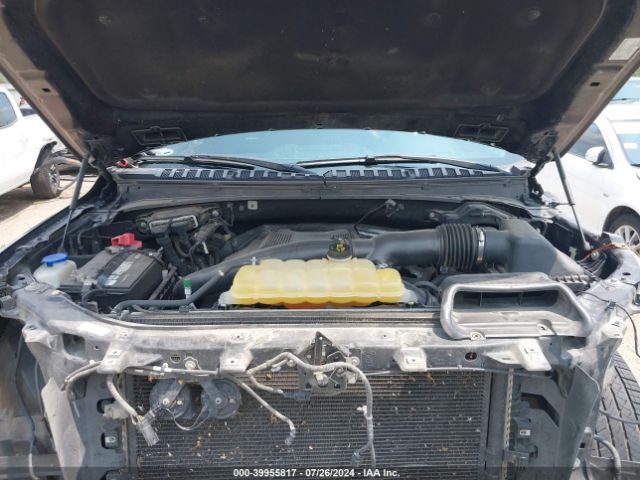 1FMJU1MT7JEA02556 Ford Expedition Platinum