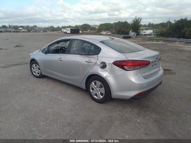 KIA FORTE LX 2017 3KPFL4A77HE010726 Image 3