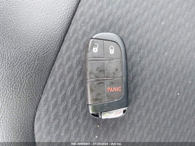 3C4NJCBB3NT109470 Jeep Compass Latitude Fwd