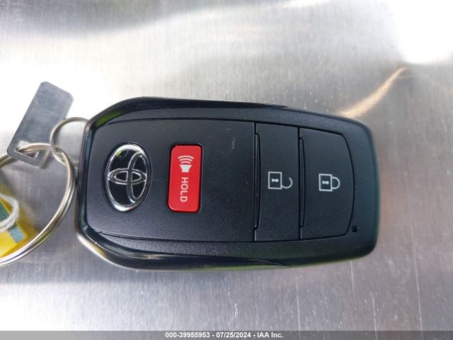 7MUCAAAGXPV063602 Toyota Corolla Cross Le