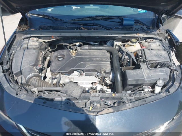1G1ZD5ST8JF262467 Chevrolet MALIBU LT