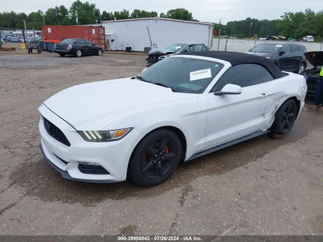 Ford Mustang V6 2015 1FATP8EM8F5396974 Image 2