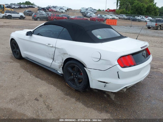 Ford Mustang V6 2015 1FATP8EM8F5396974 Image 3