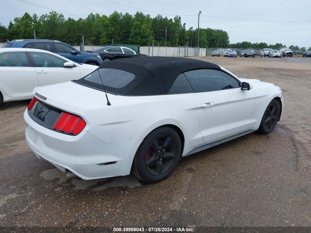 Ford Mustang V6 2015 1FATP8EM8F5396974 Image 4