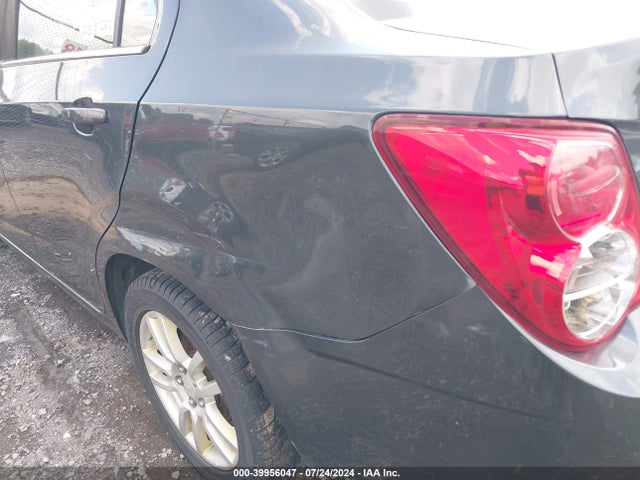 Chevrolet Sonic Lt Auto 2016 1G1JC5SH2G4173008 Image 6