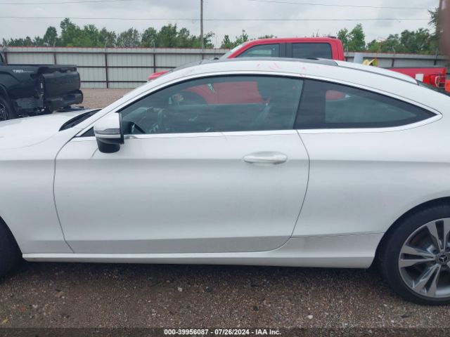 WDDWJ4JB7JF631363 Mercedes-Benz C 300