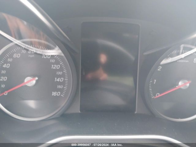 WDDWJ4JB7JF631363 Mercedes-Benz C 300