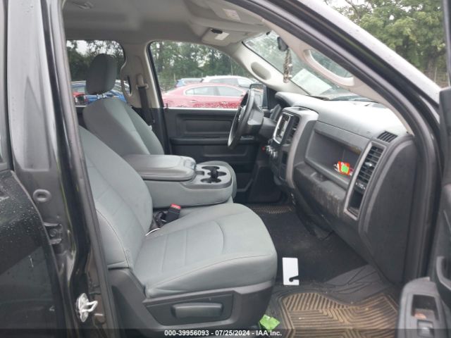 1C6RR6FT0HS610053 RAM 1500 Tradesman Quad Cab 4x2 6'4 Box