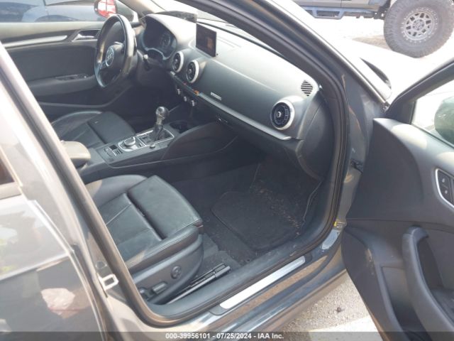 WAUUPBFF0HA082920 Audi A3 E-tron 1.4t Premium