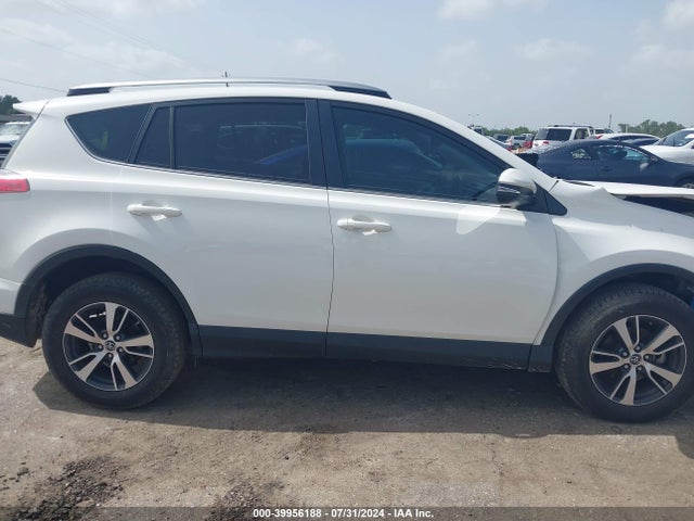 Toyota Rav4 Xle 2017 JTMWFREV1HJ722343 Image 13