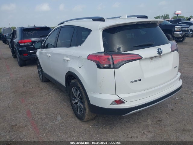 Toyota Rav4 Xle 2017 JTMWFREV1HJ722343 Image 3