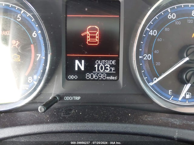 Toyota COROLLA LE 2018 2T1BURHE1JC021531 Image 15
