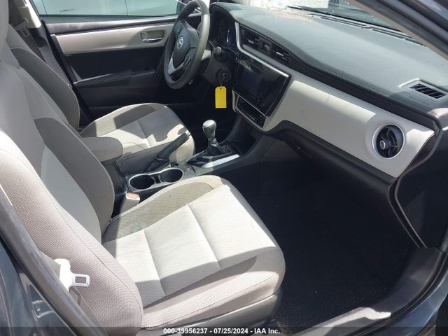 Toyota COROLLA LE 2018 2T1BURHE1JC021531 Image 5
