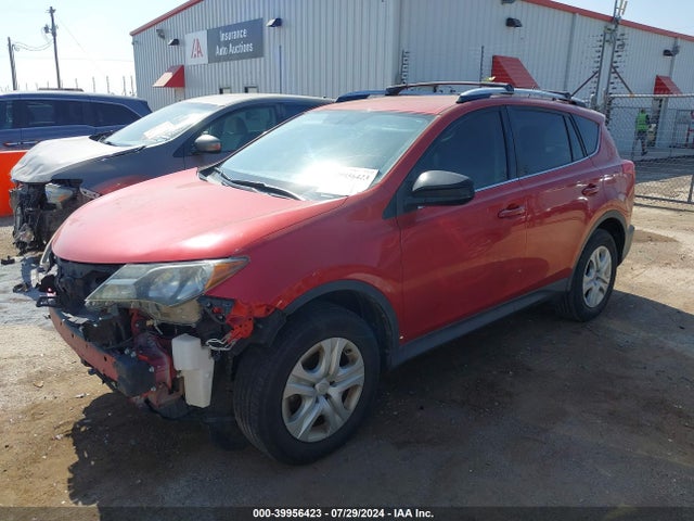 Toyota RAV4 LE 2015 JTMZFREV3FJ055964 Image 2