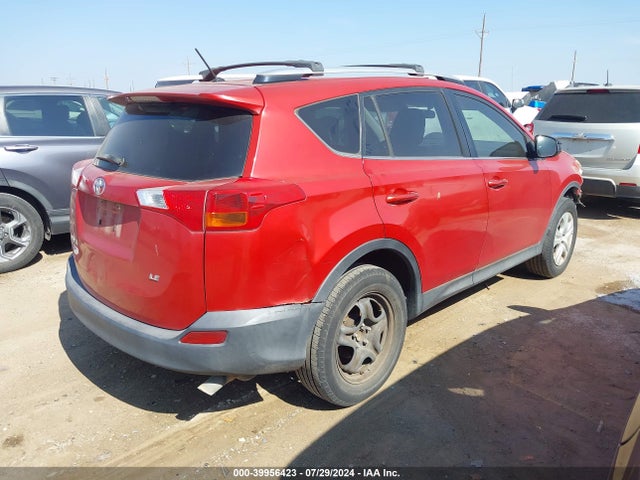 Toyota RAV4 LE 2015 JTMZFREV3FJ055964 Image 4