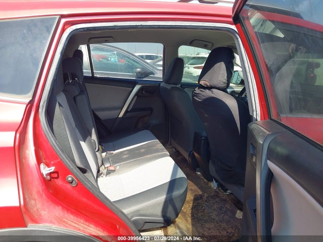 Toyota RAV4 LE 2015 JTMZFREV3FJ055964 Image 8