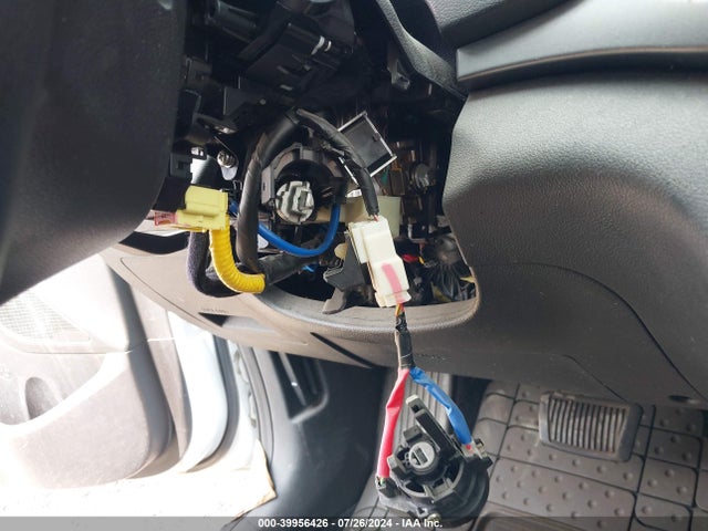 5NPD74LF6JH238590 Hyundai ELANTRA SE