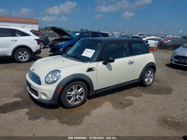 2013 MINI HARDTOP WMWSU3C51DT692471 Photo 1