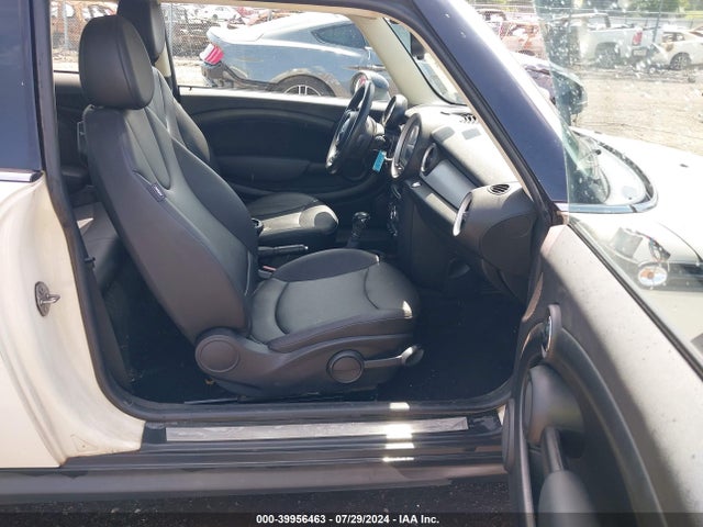 2013 MINI HARDTOP WMWSU3C51DT692471 Photo 4