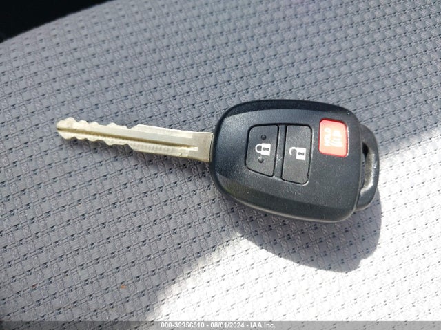 Toyota Rav4 Xle 2017 2T3WFREV0HW331797 Image 11