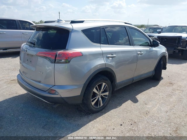 Toyota Rav4 Xle 2017 2T3WFREV0HW331797 Image 4