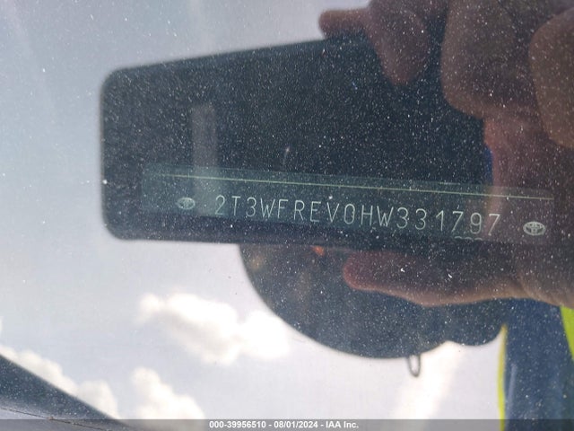 Toyota Rav4 Xle 2017 2T3WFREV0HW331797 Image 9