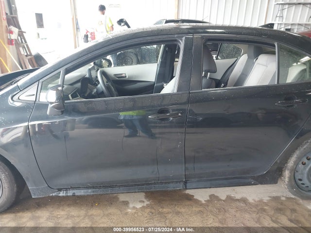 Toyota COROLLA LE 2022 JTDEPMAE5NJ193136 Image 14