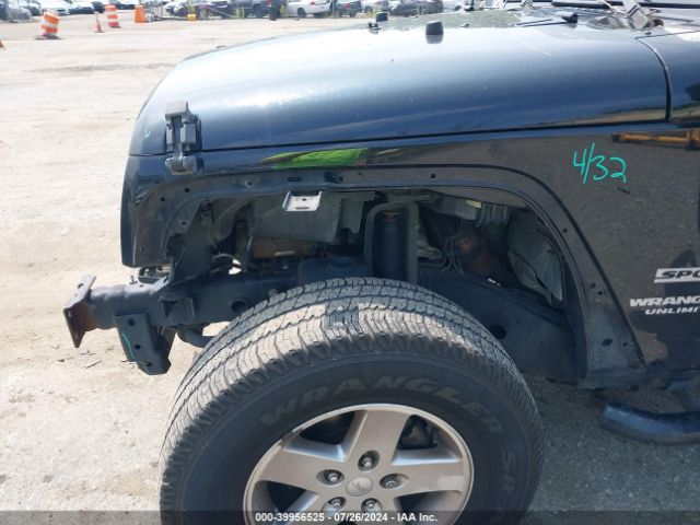 1C4BJWDG8EL127827 Jeep Wrangler Unlimited Sport