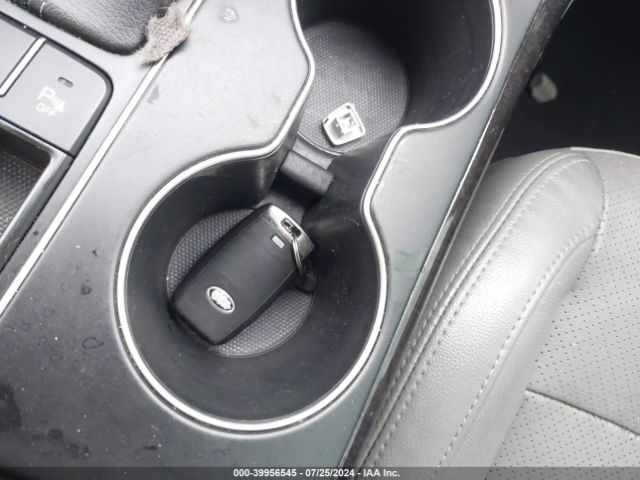 5XYPH4A56GG096701 KIA Sorento 3.3l Ex