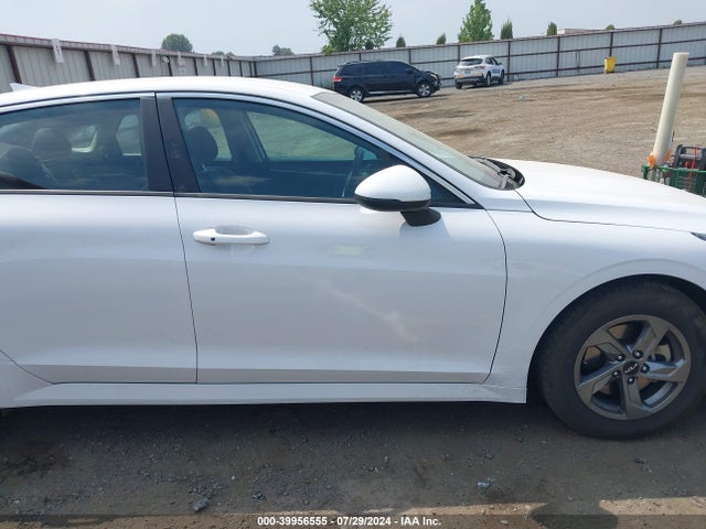 KIA K5 LXS 2023 5XXG14J20PG194914 Image 14