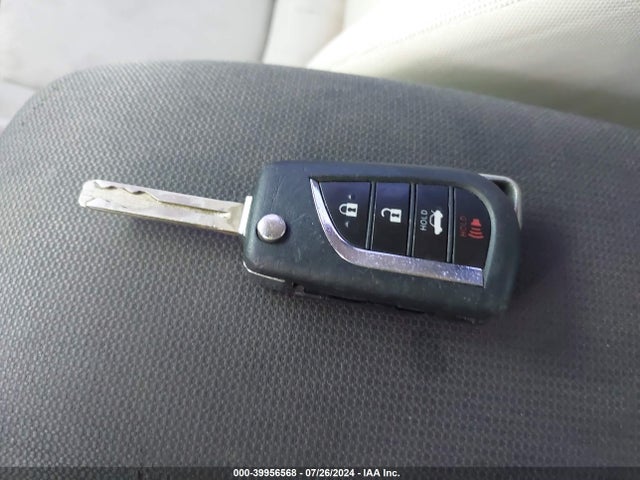 Toyota COROLLA LE 2020 JTDEPRAE3LJ016661 Image 11