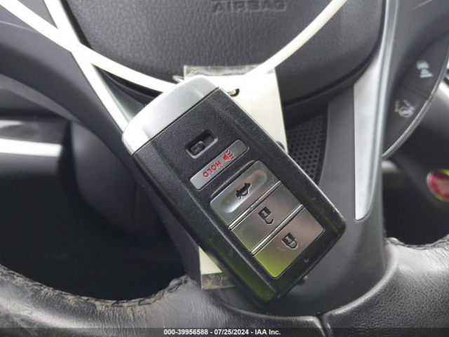 19UUB2F31JA008324 Acura TLX