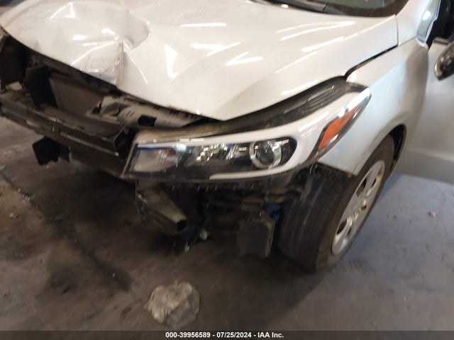 KIA FORTE LX 2017 KNAFK5A80H5731092 Image 14