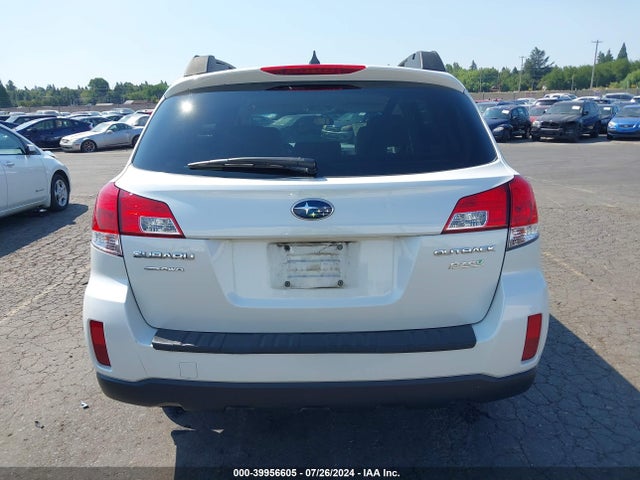 Subaru Outback 2.5i Premium 2014 4S4BRBCC7E3281070 Image 16