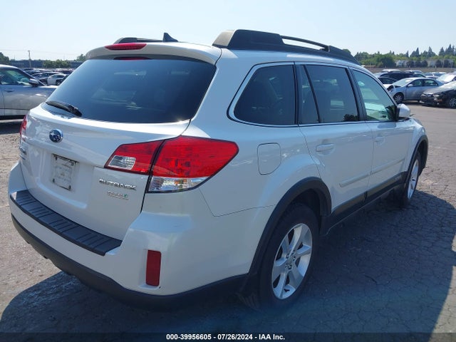 Subaru Outback 2.5i Premium 2014 4S4BRBCC7E3281070 Image 4
