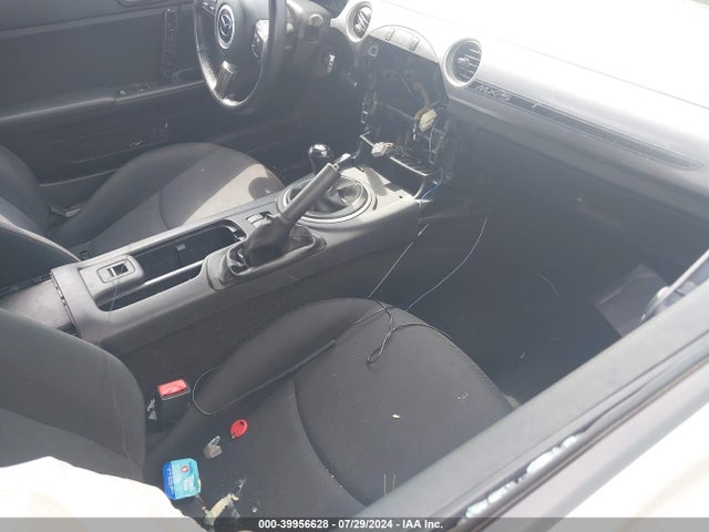 JM1NC2MF6E0235730 Mazda Mx-5 Miata Club